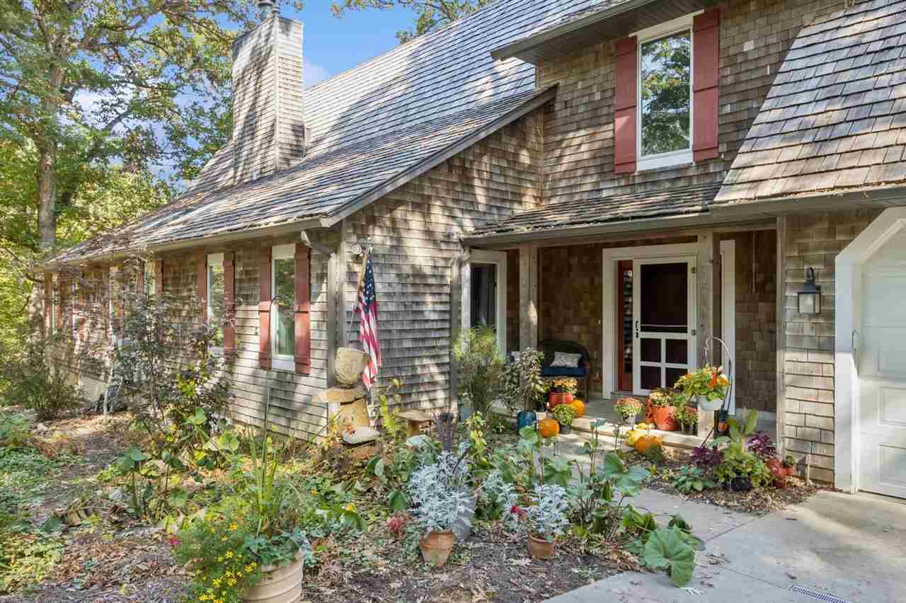 1462 Trail Bend Dr NW