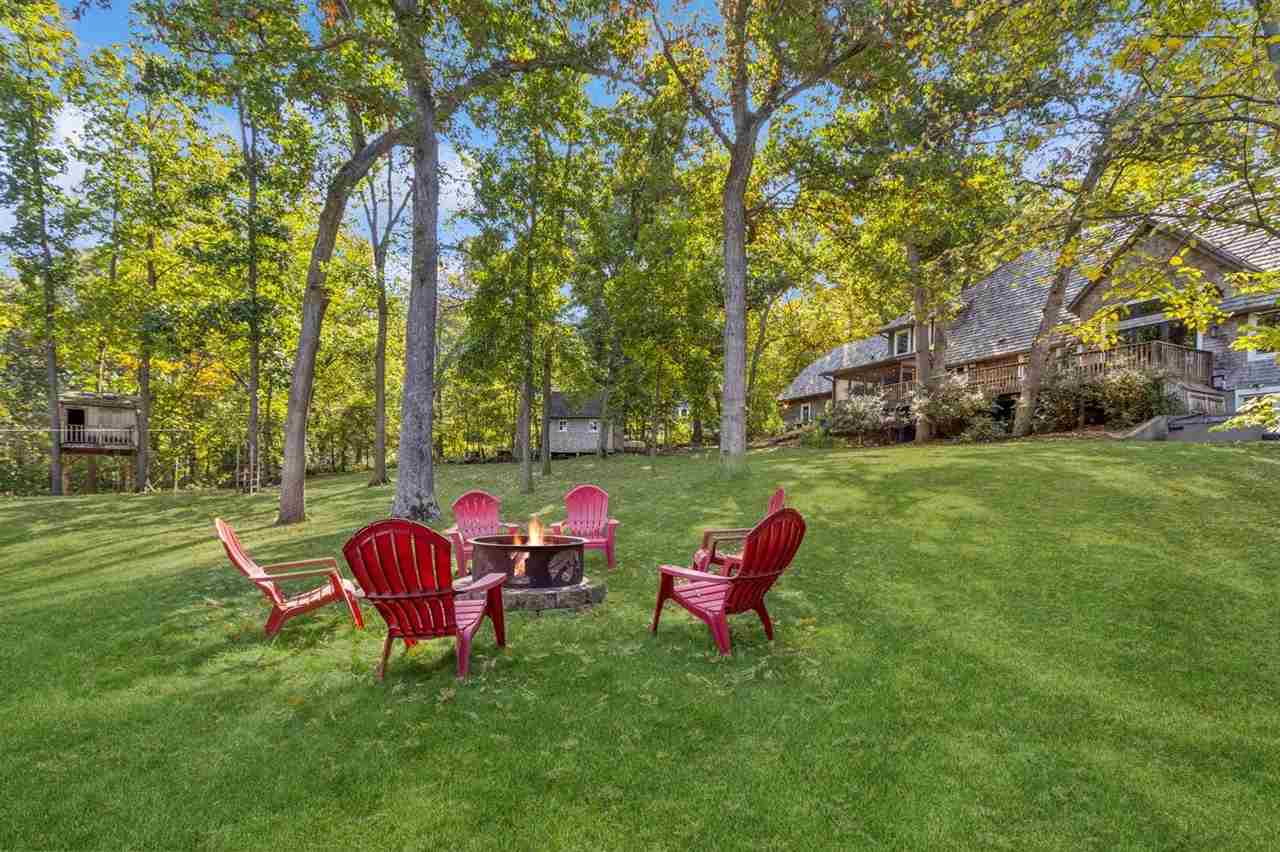 1462 Trail Bend Dr NW