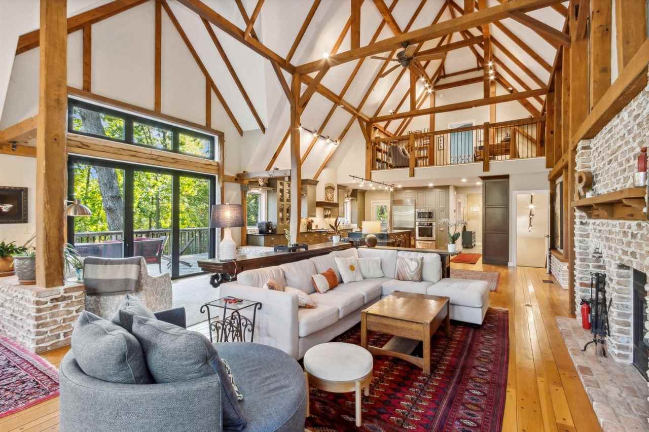 1462 Trail Bend Dr NW