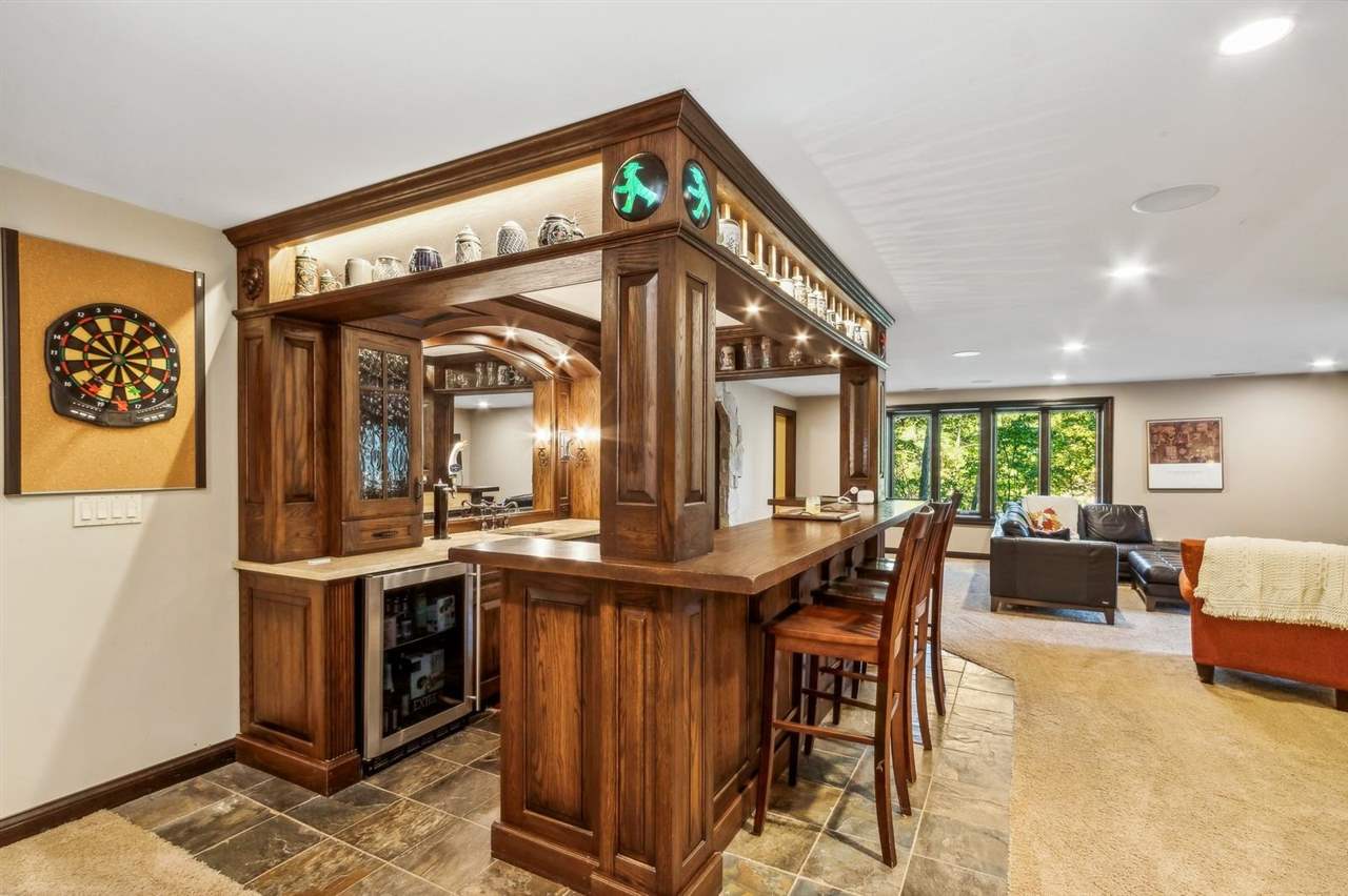 1462 Trail Bend Dr NW