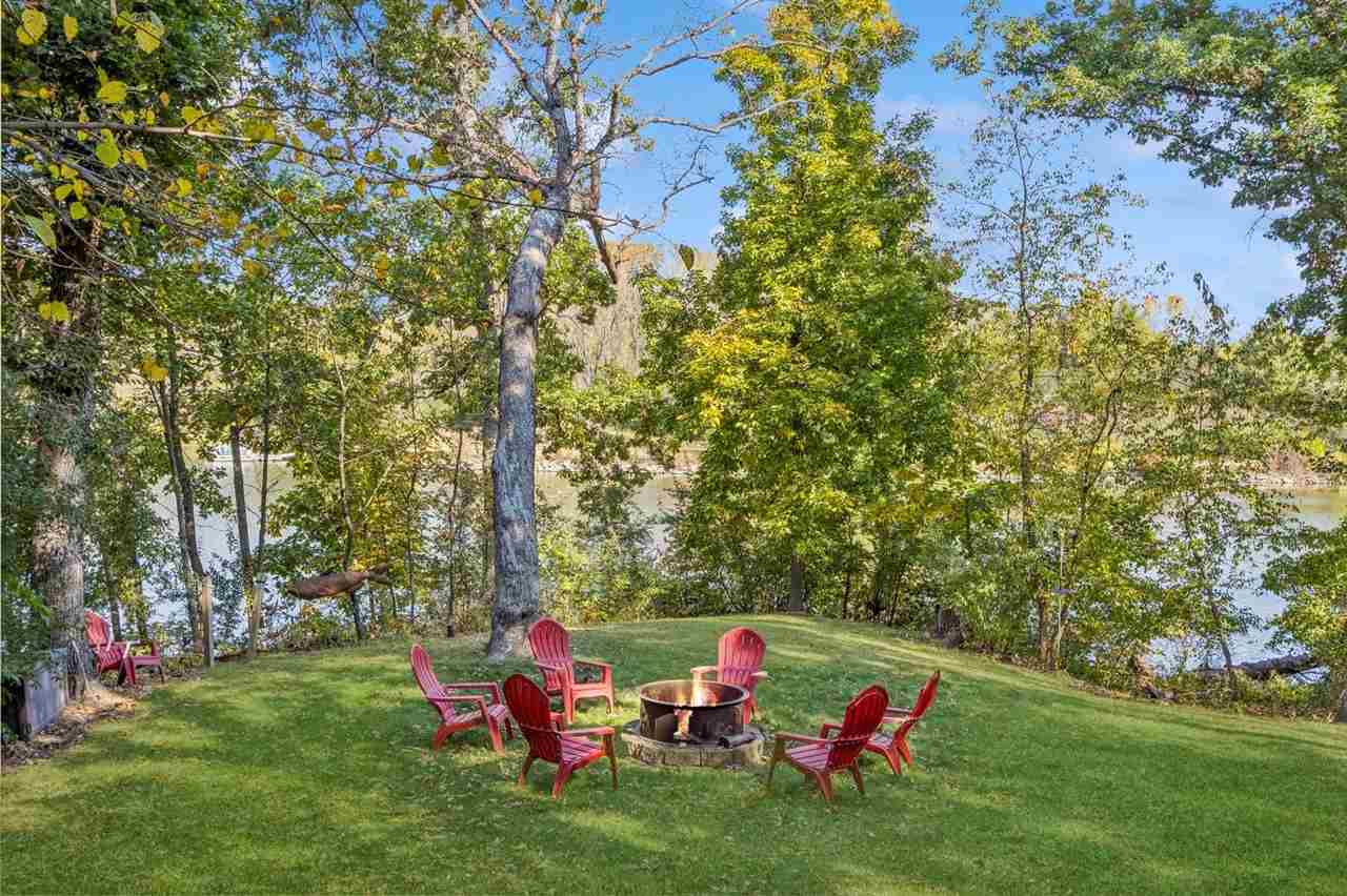 1462 Trail Bend Dr NW