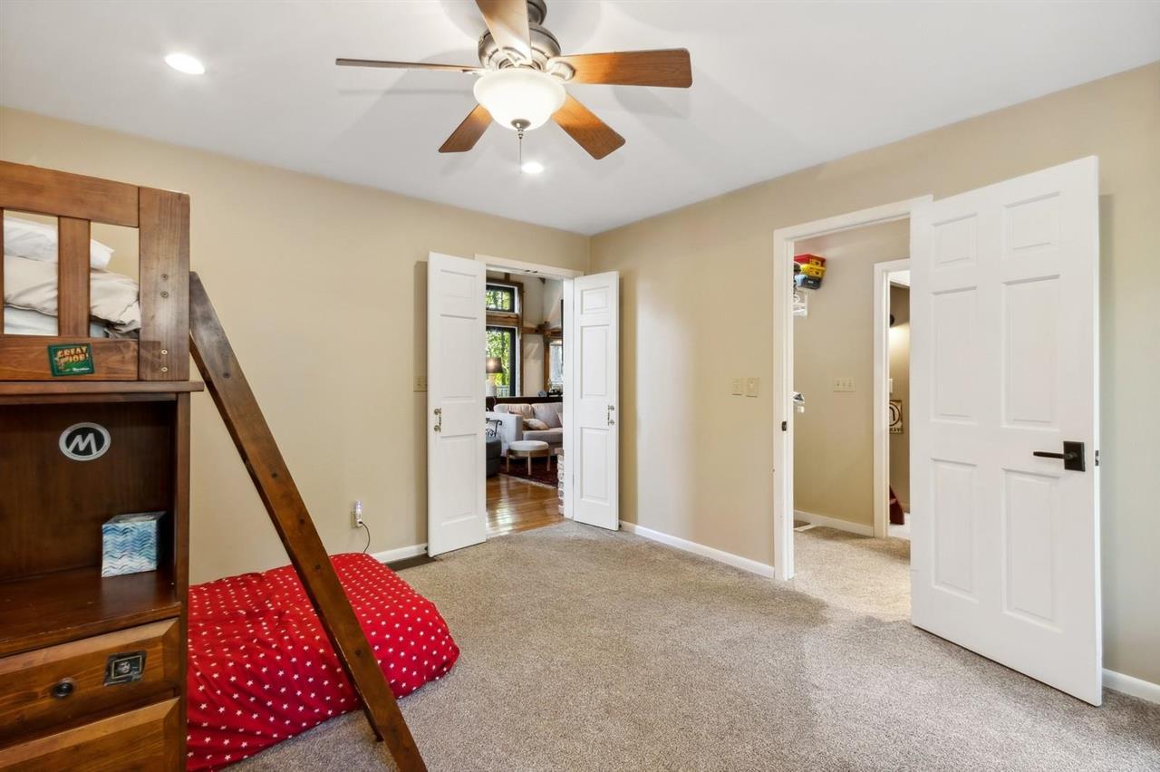 1462 Trail Bend Dr NW