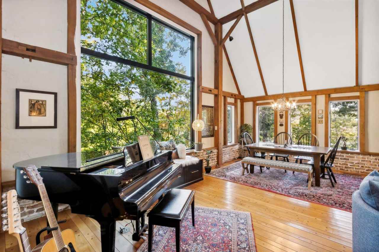 1462 Trail Bend Dr NW