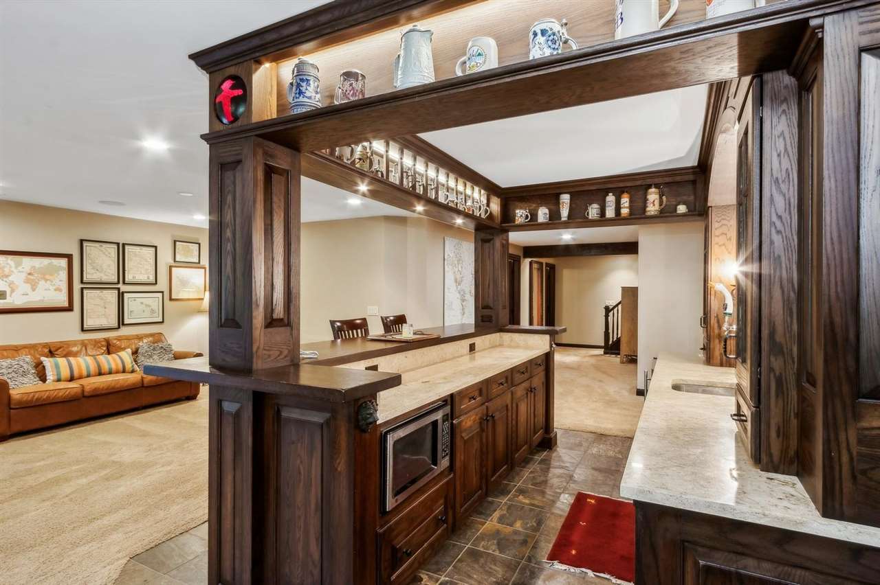 1462 Trail Bend Dr NW