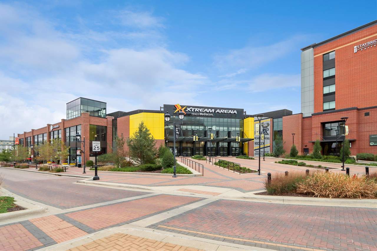 901 E 2nd Ave Unit: 202