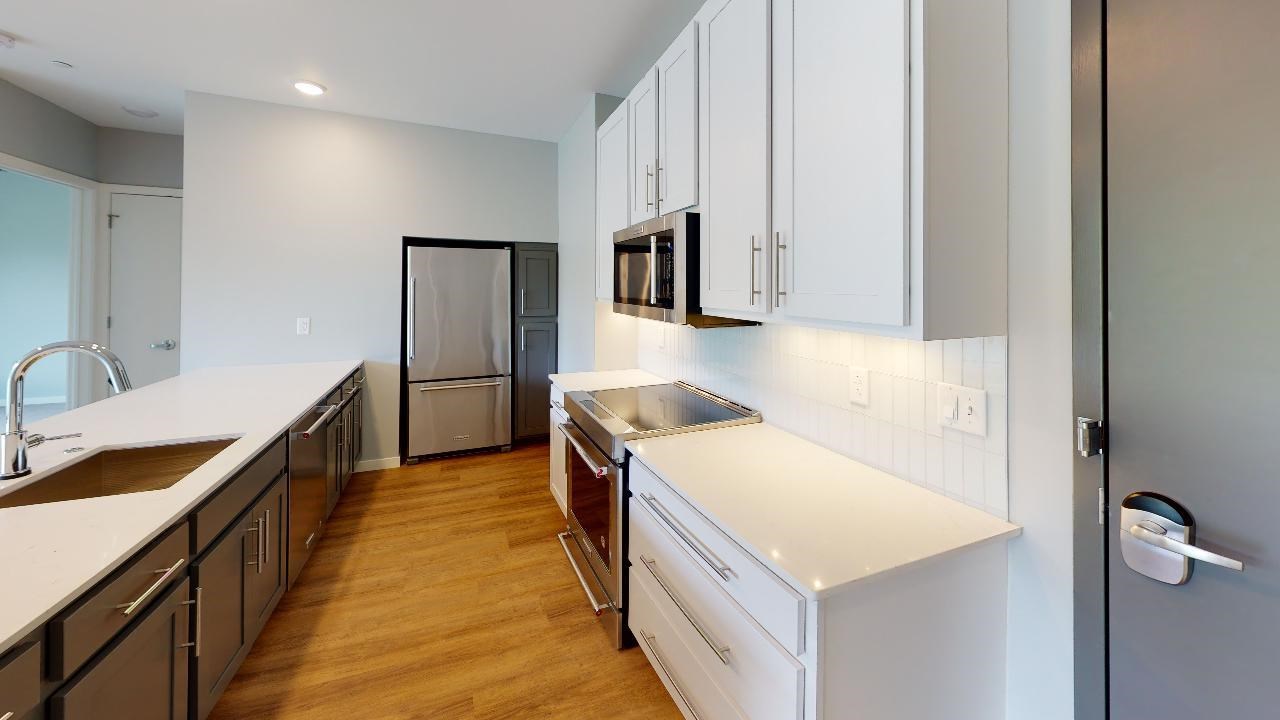 1 University Way Unit: 414