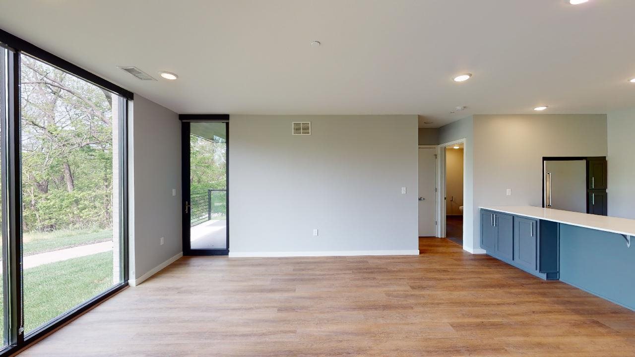 1 University Way Unit: 414