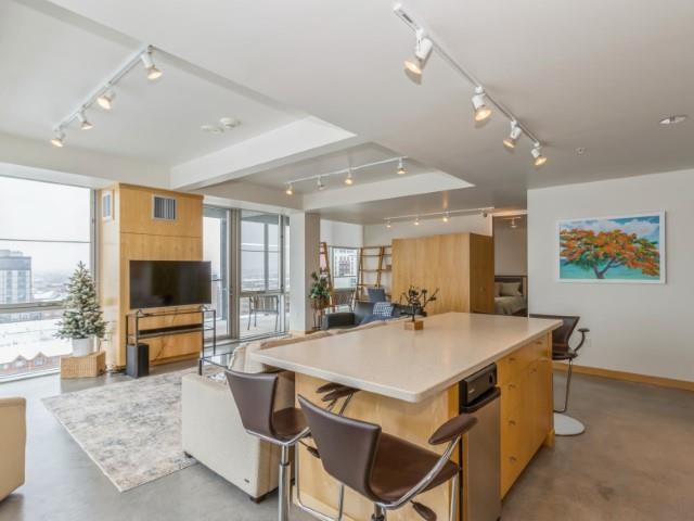 221 E College St Unit: 1104