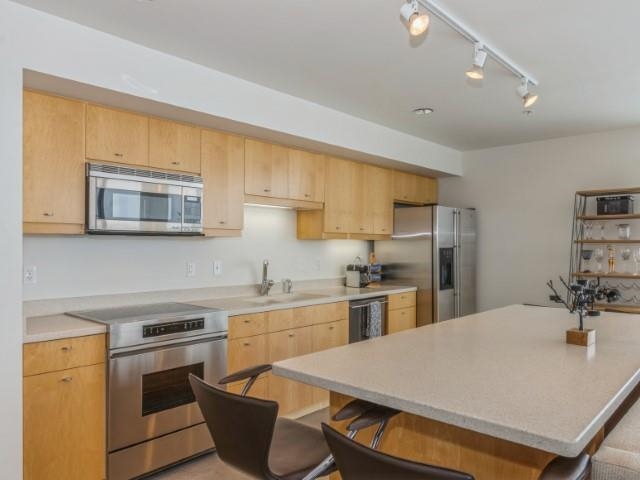 221 E College St Unit: 1104