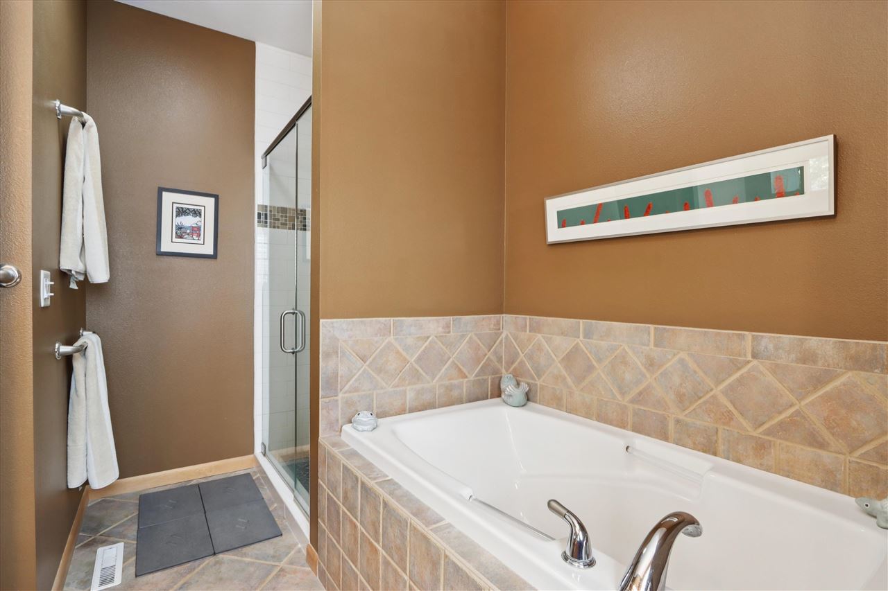 241 Green Mountain Dr