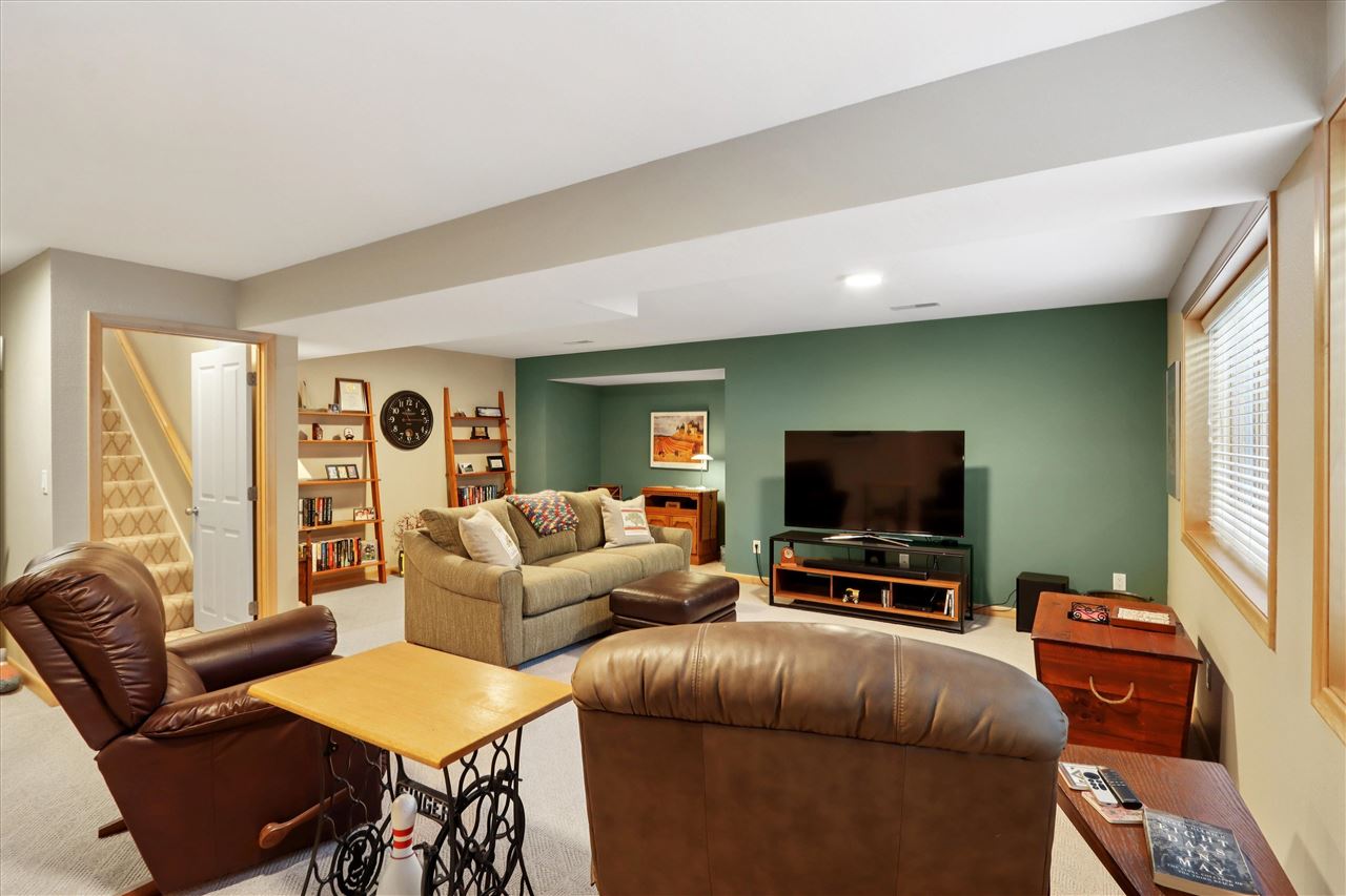 241 Green Mountain Dr