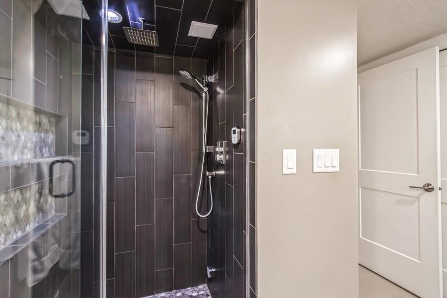 332 S Linn St Unit: 405