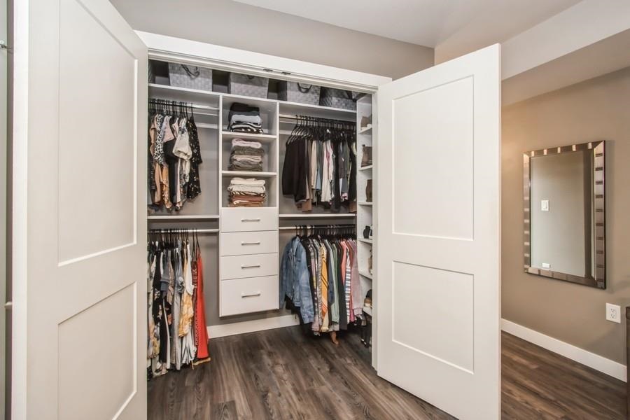 332 S Linn St Unit: 405