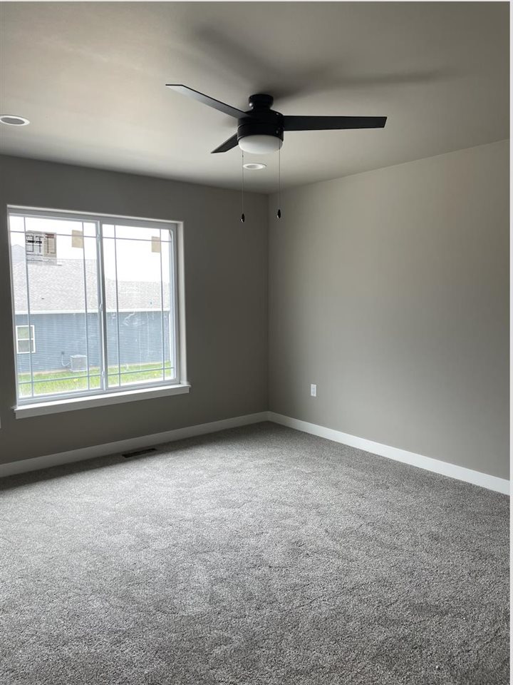 3160 Lampe Ln Unit: c