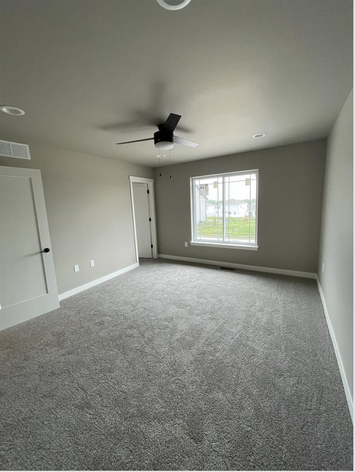 3160 Lampe Ln Unit: c
