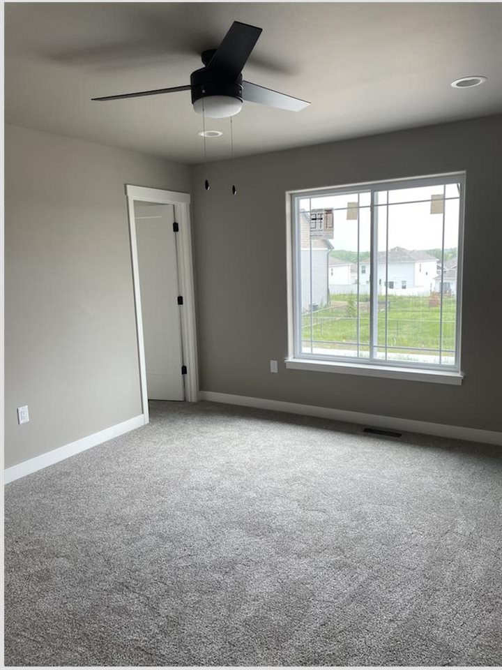 3160 Lampe Ln Unit: c