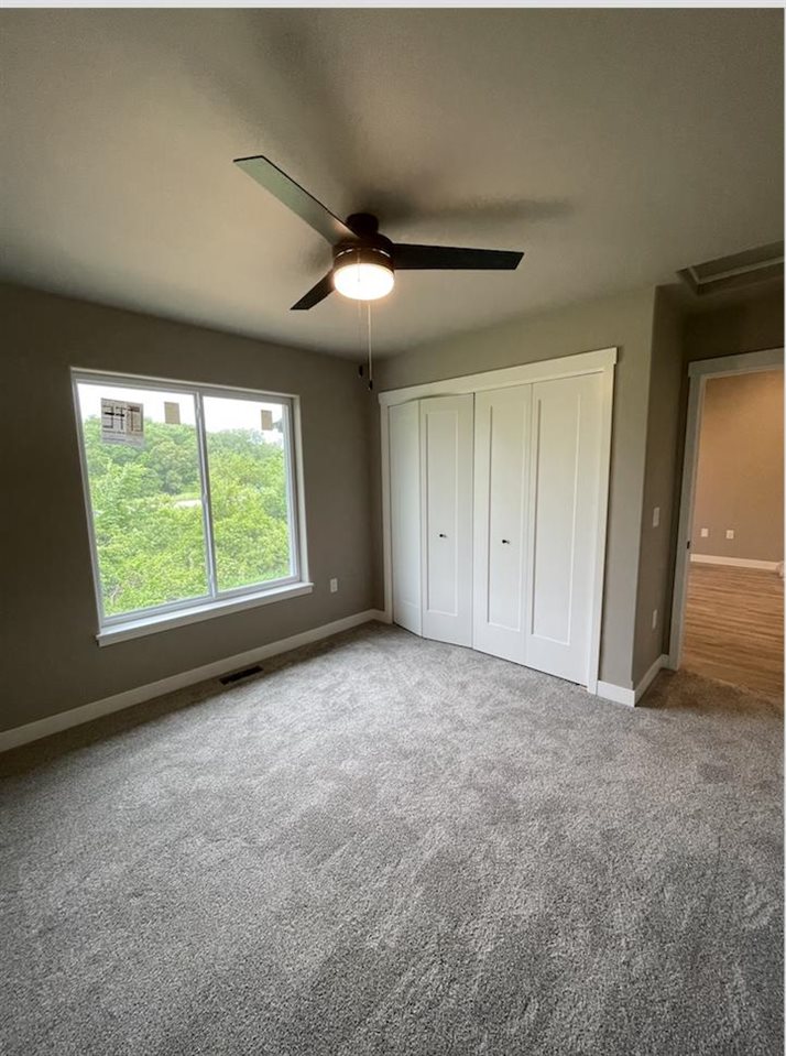3160 Lampe Ln Unit: c