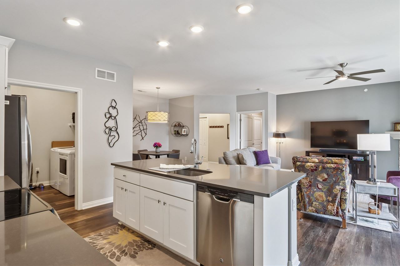 2194 Willenbrock Cir.