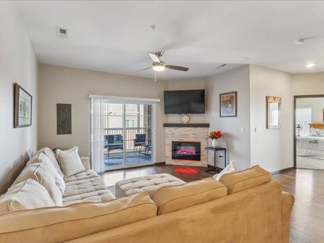 2873 Spring Rose Cir Unit: 102