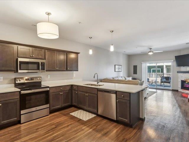 2873 Spring Rose Cir Unit: 102