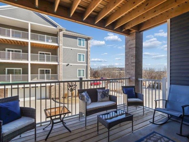2873 Spring Rose Cir Unit: 102