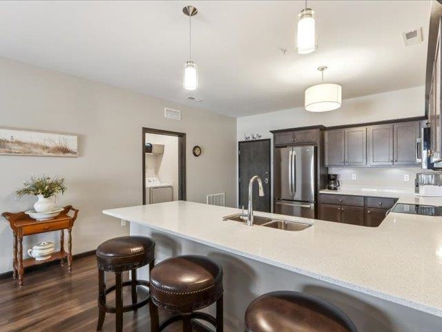 2873 Spring Rose Cir Unit: 102