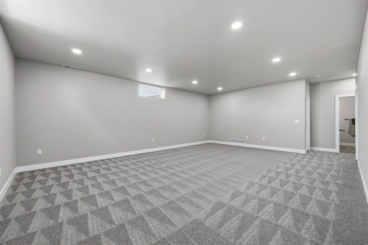 1760 Sherman Dr
