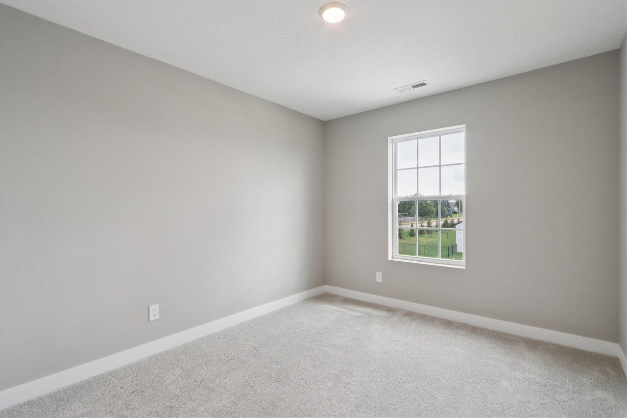 1285 Eisenhower Blvd