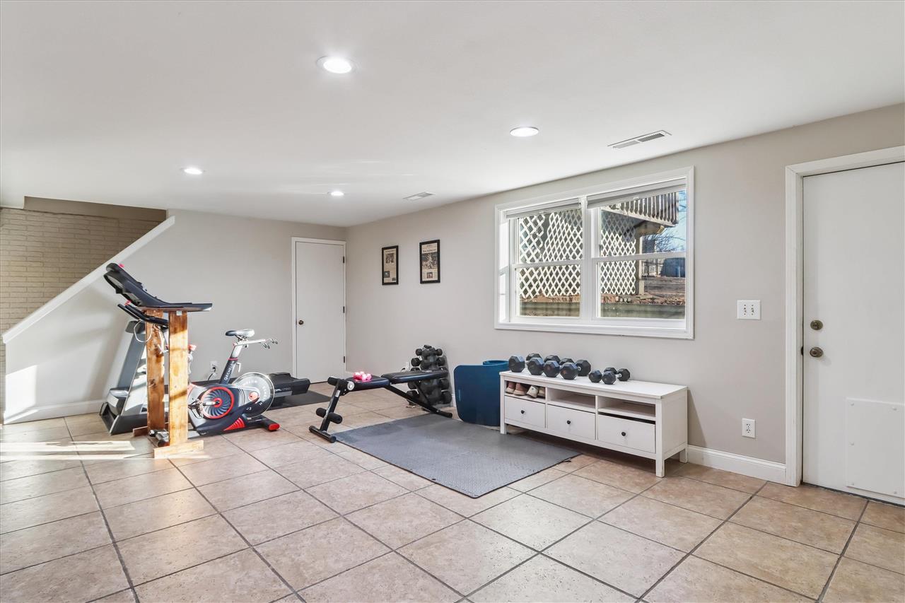 1835 Hafor Dr