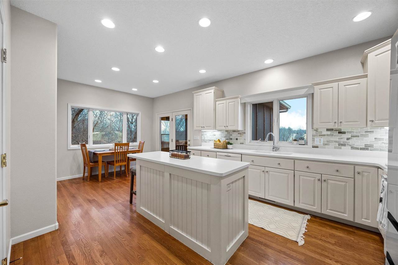 4242 Morel Cir
