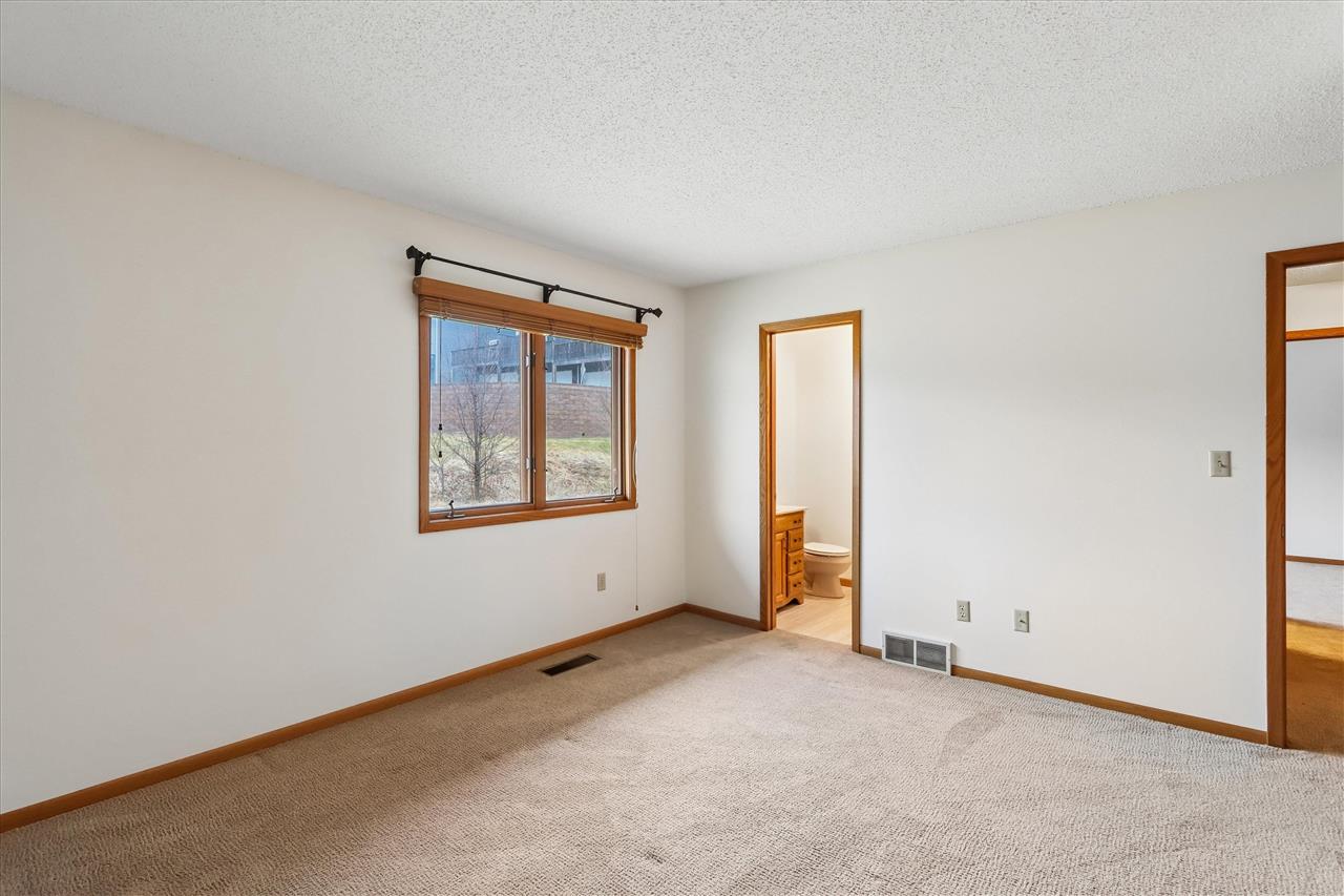 2410 Walden Ct