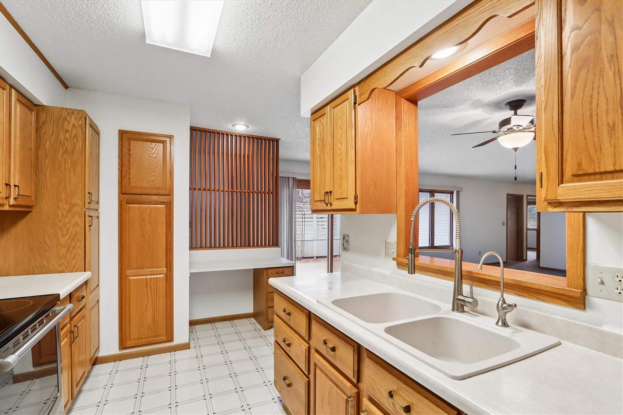 2410 Walden Ct