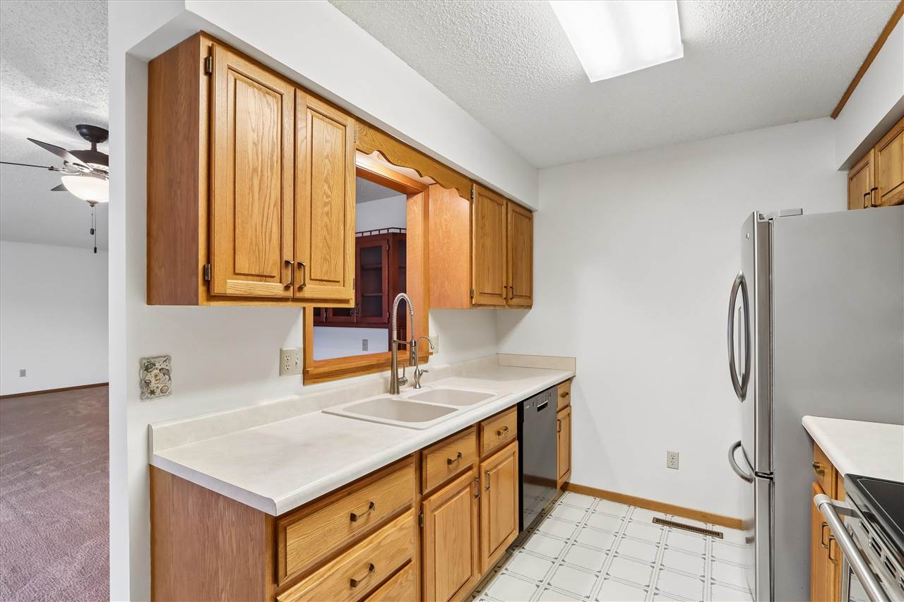 2410 Walden Ct