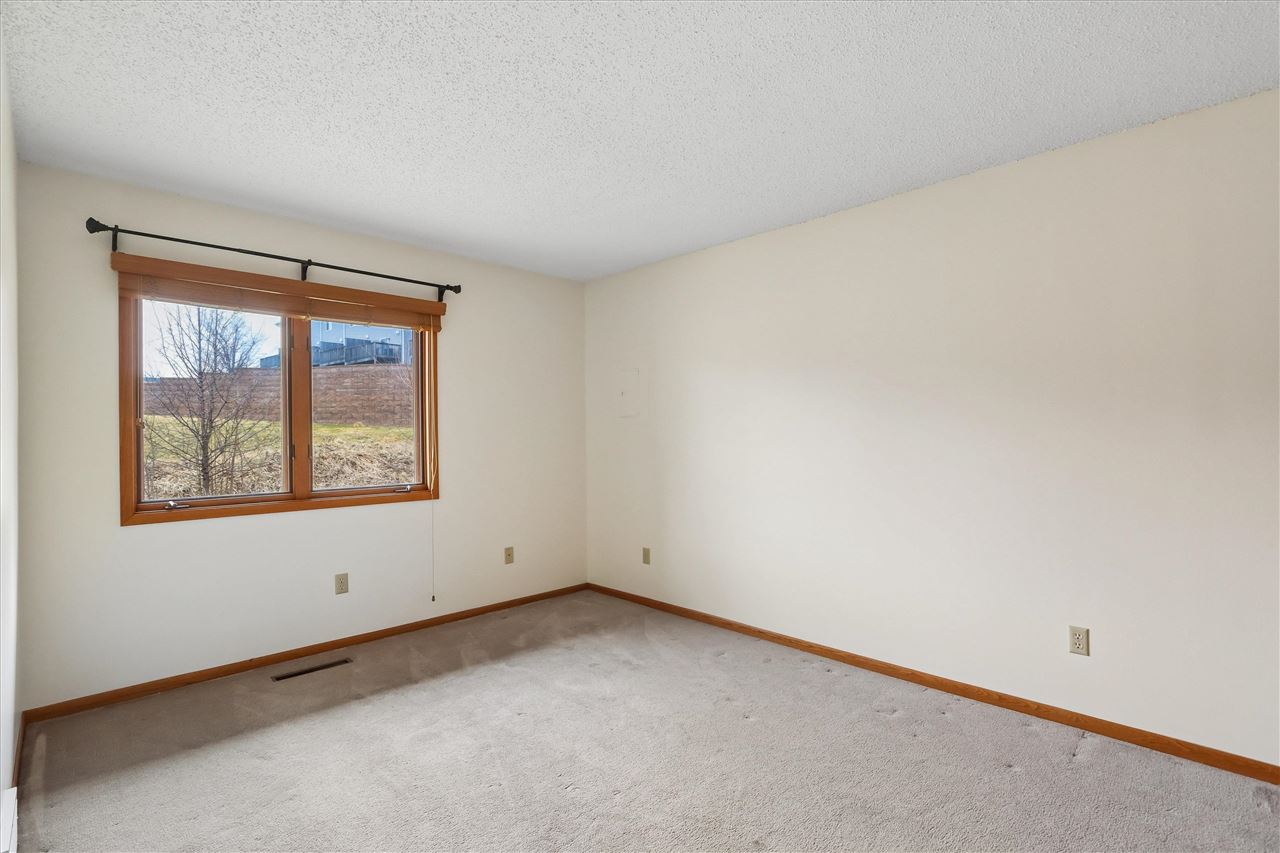2410 Walden Ct