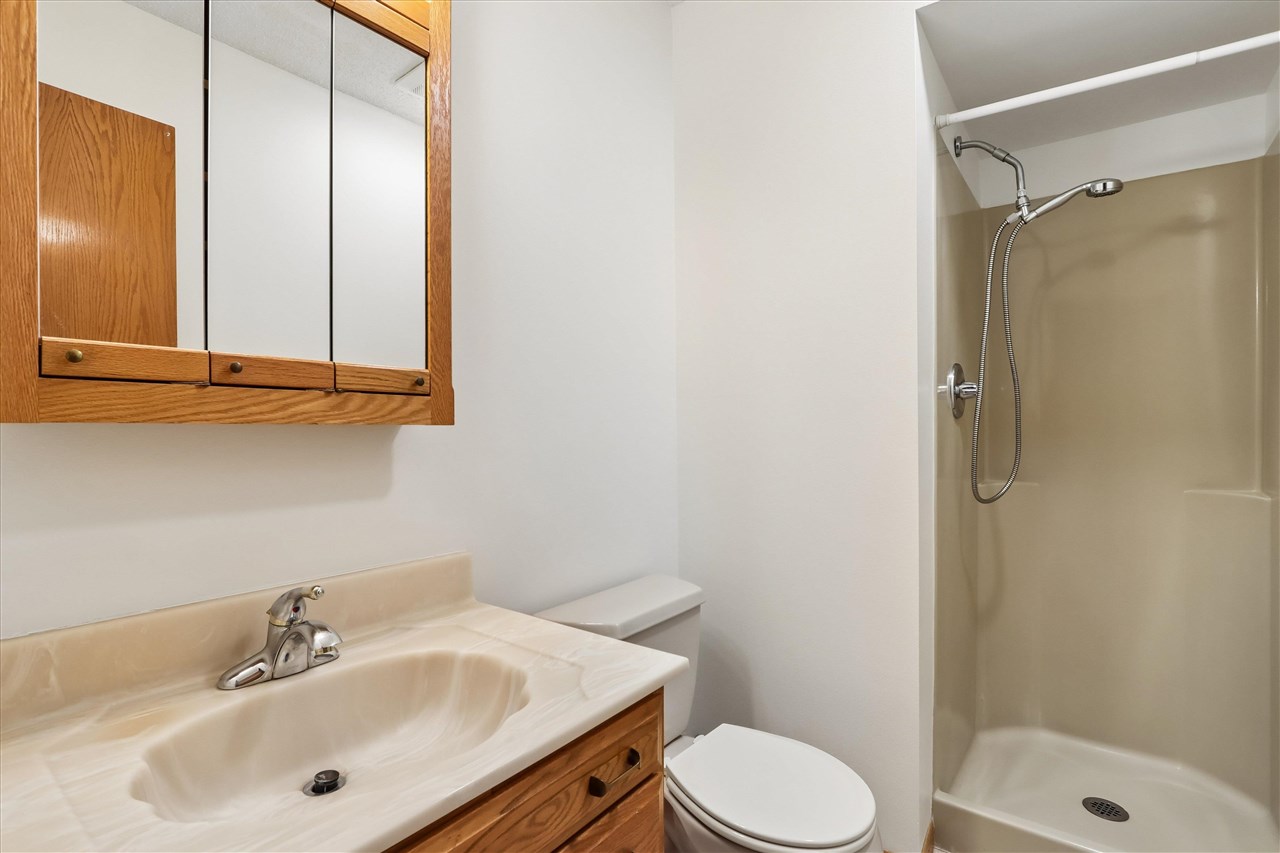 2410 Walden Ct