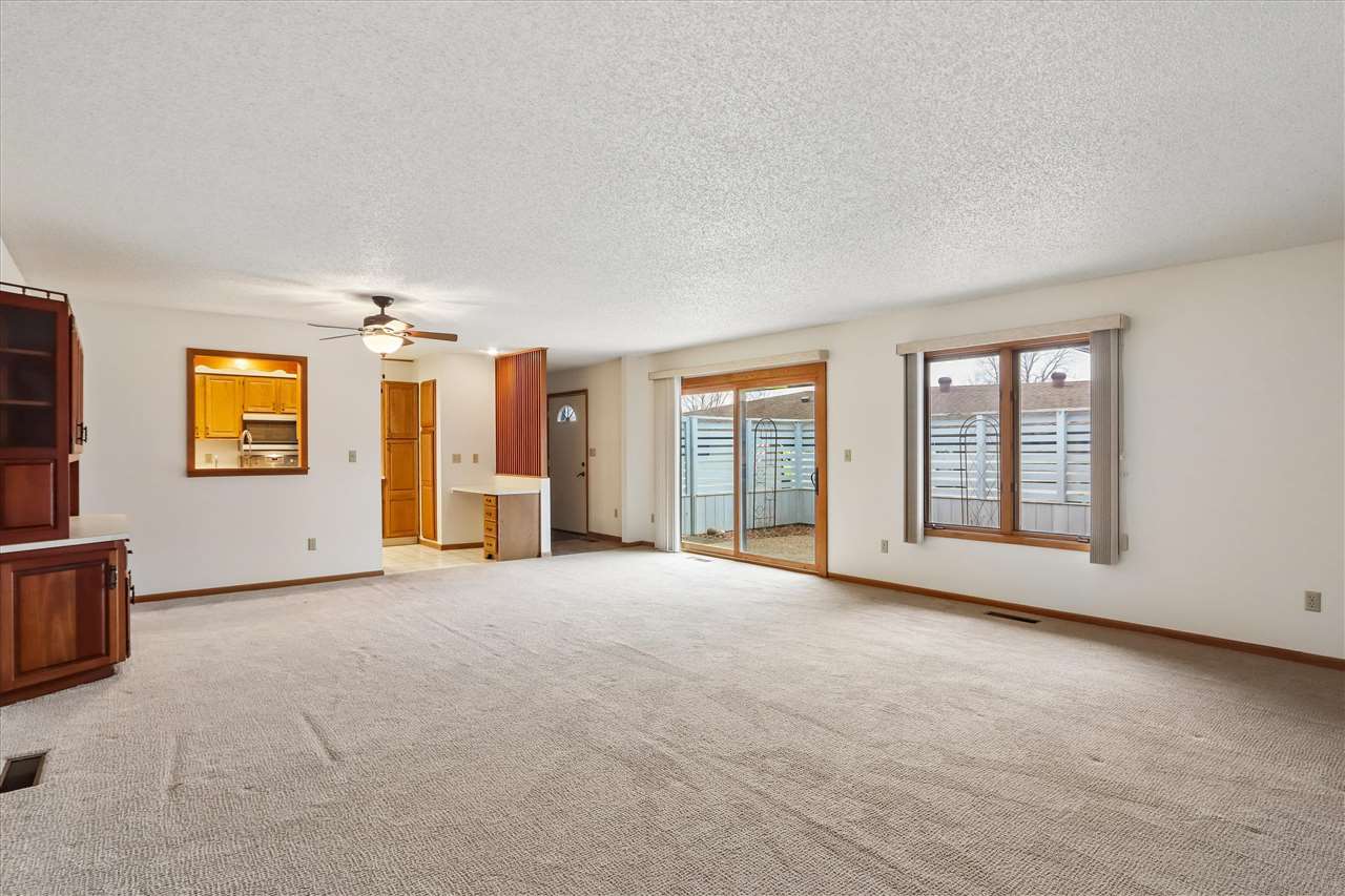 2410 Walden Ct