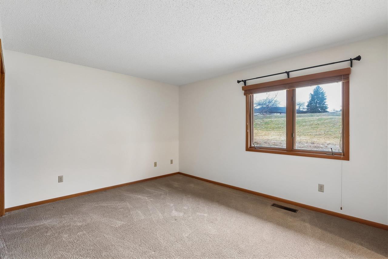 2410 Walden Ct