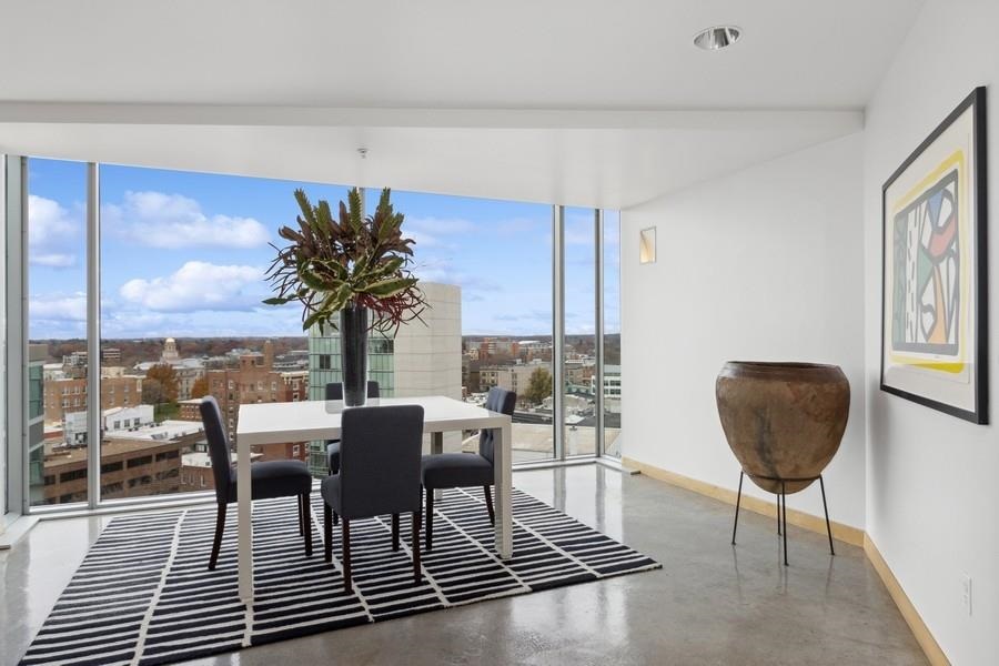 221 E College St Unit: 1206