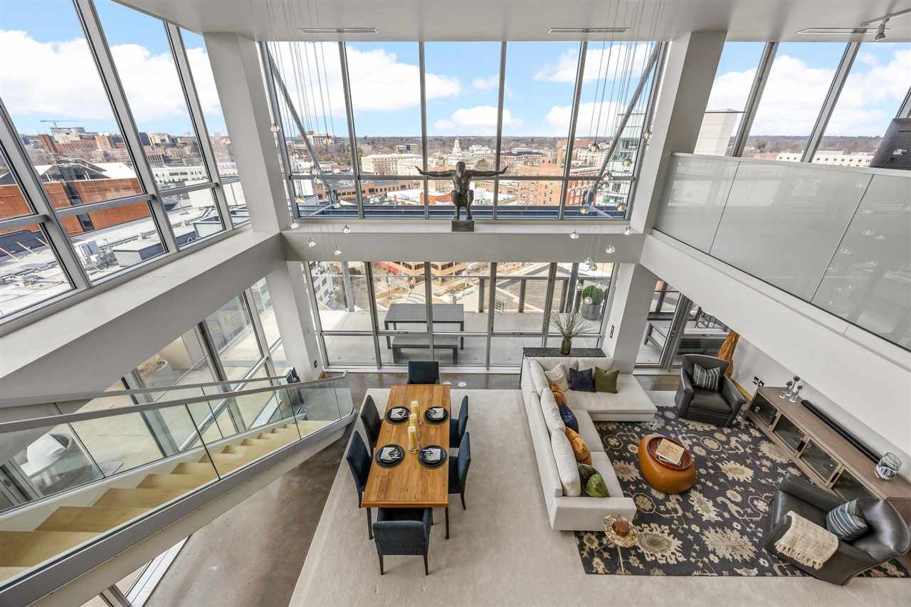 221 E College St Unit: 1206