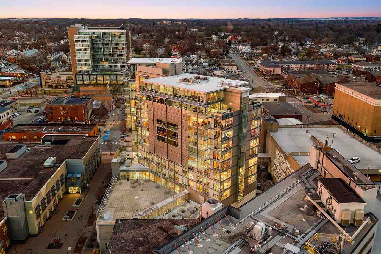 221 E College St Unit: 1206