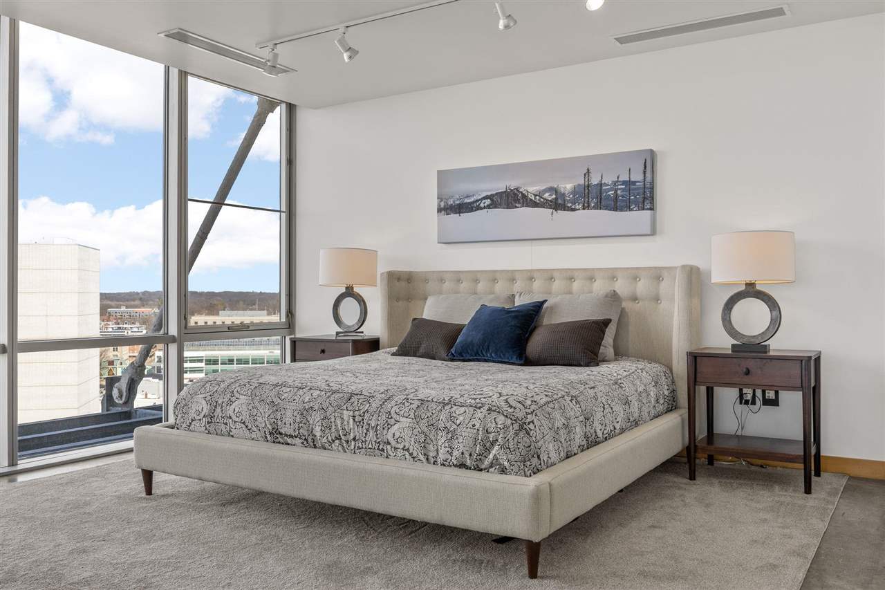 221 E College St Unit: 1206