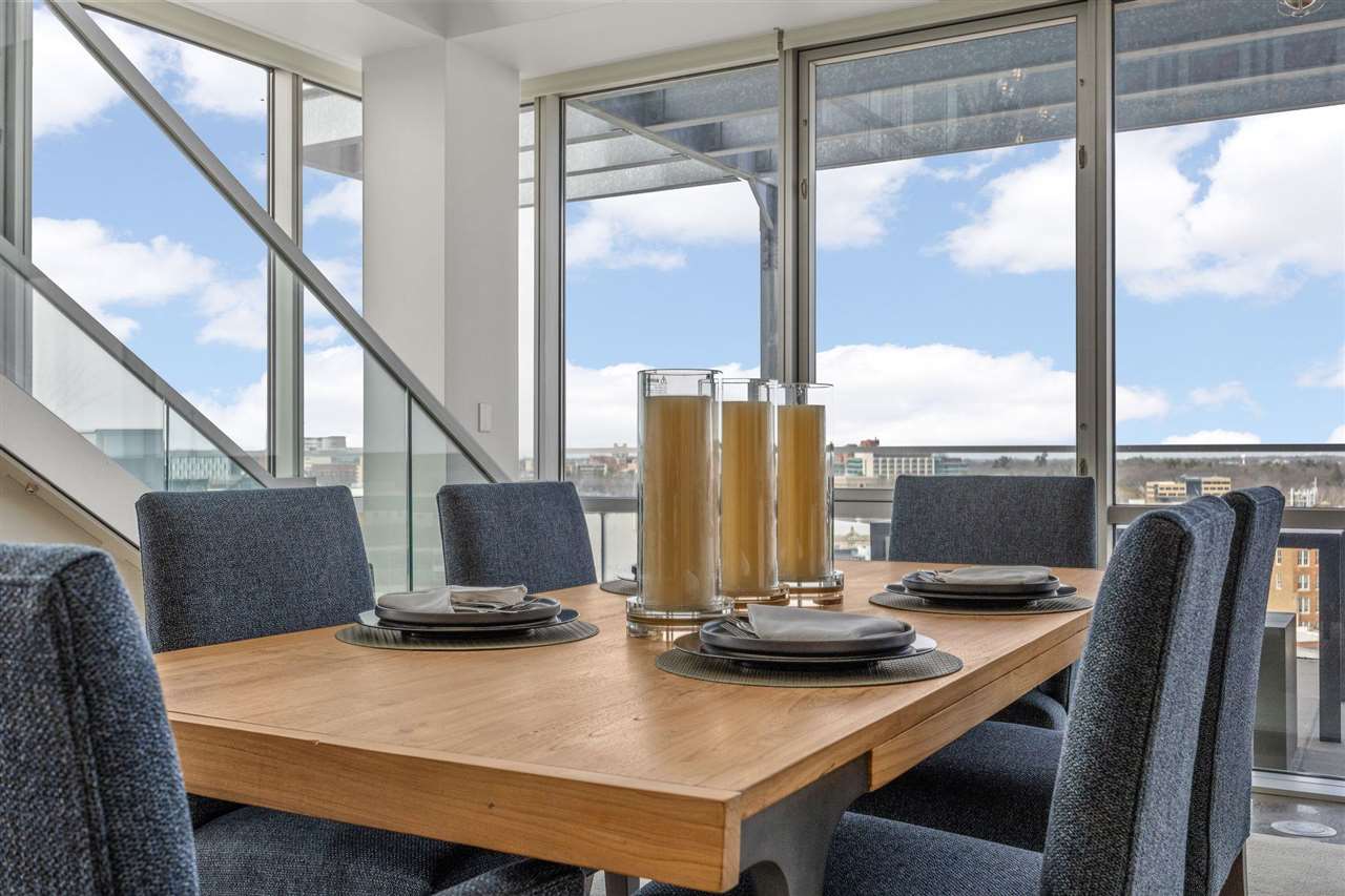 221 E College St Unit: 1206