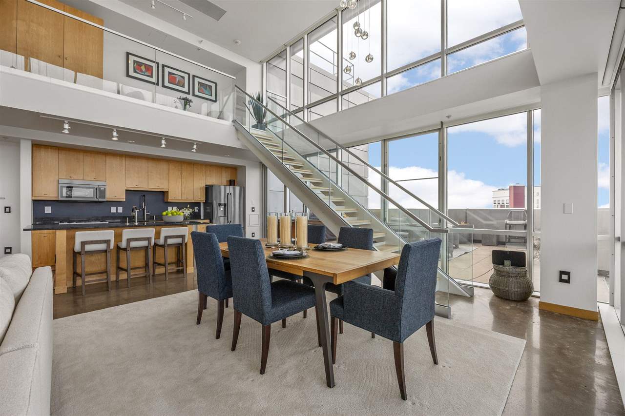 221 E College St Unit: 1206