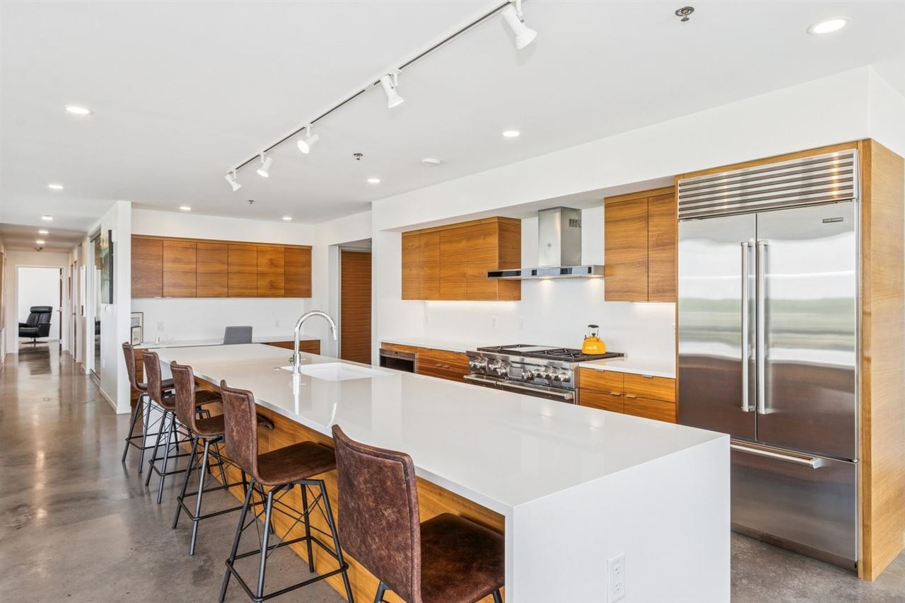 404 E College St Unit: No. 1101 + 1102