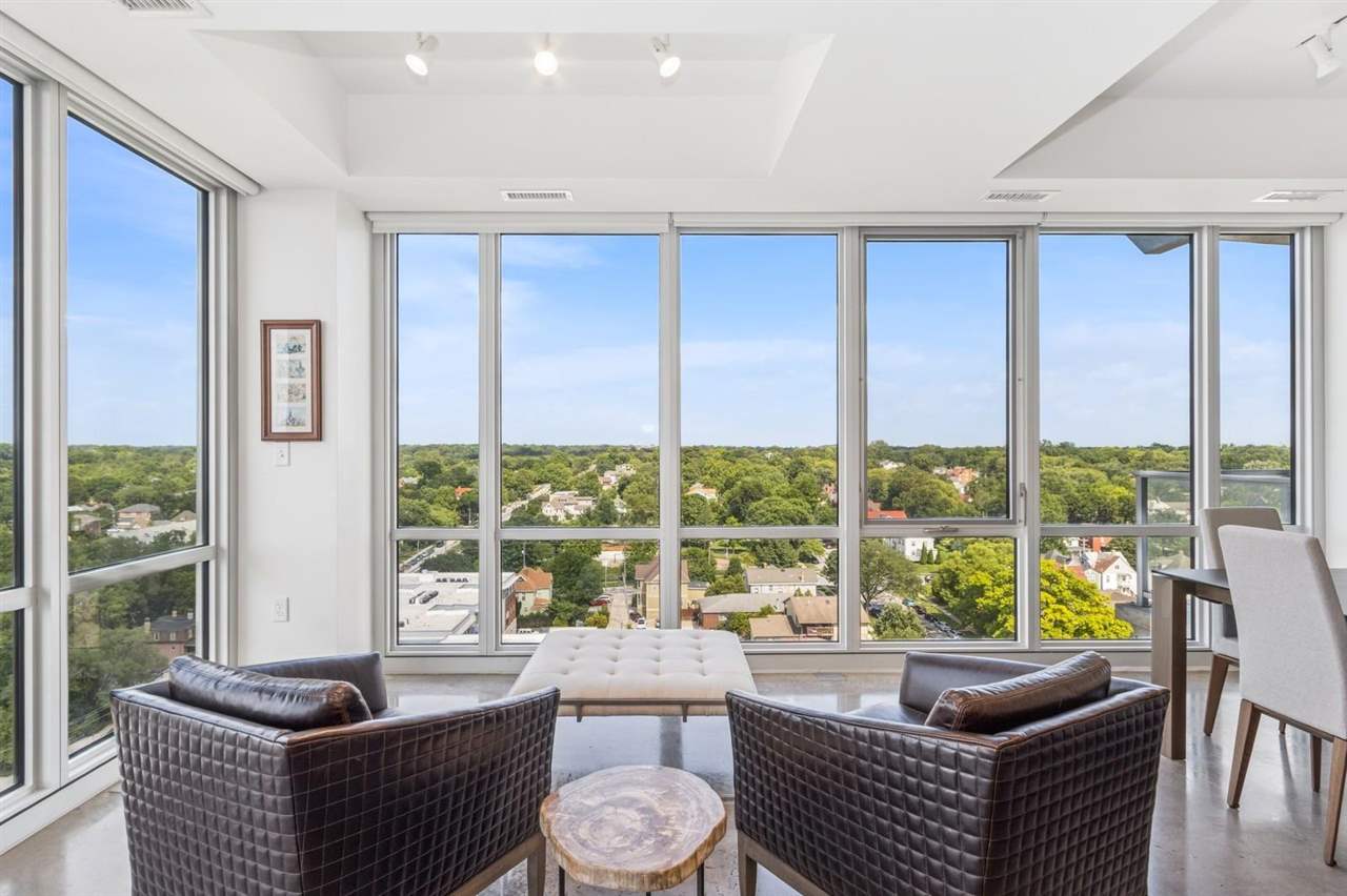 404 E College St Unit: No. 1101 + 1102