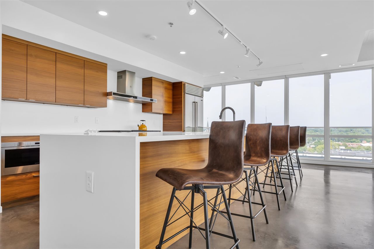 404 E College St Unit: No. 1101 + 1102