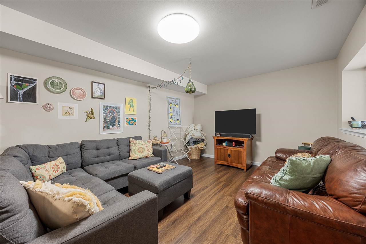 40 Gryn Ct