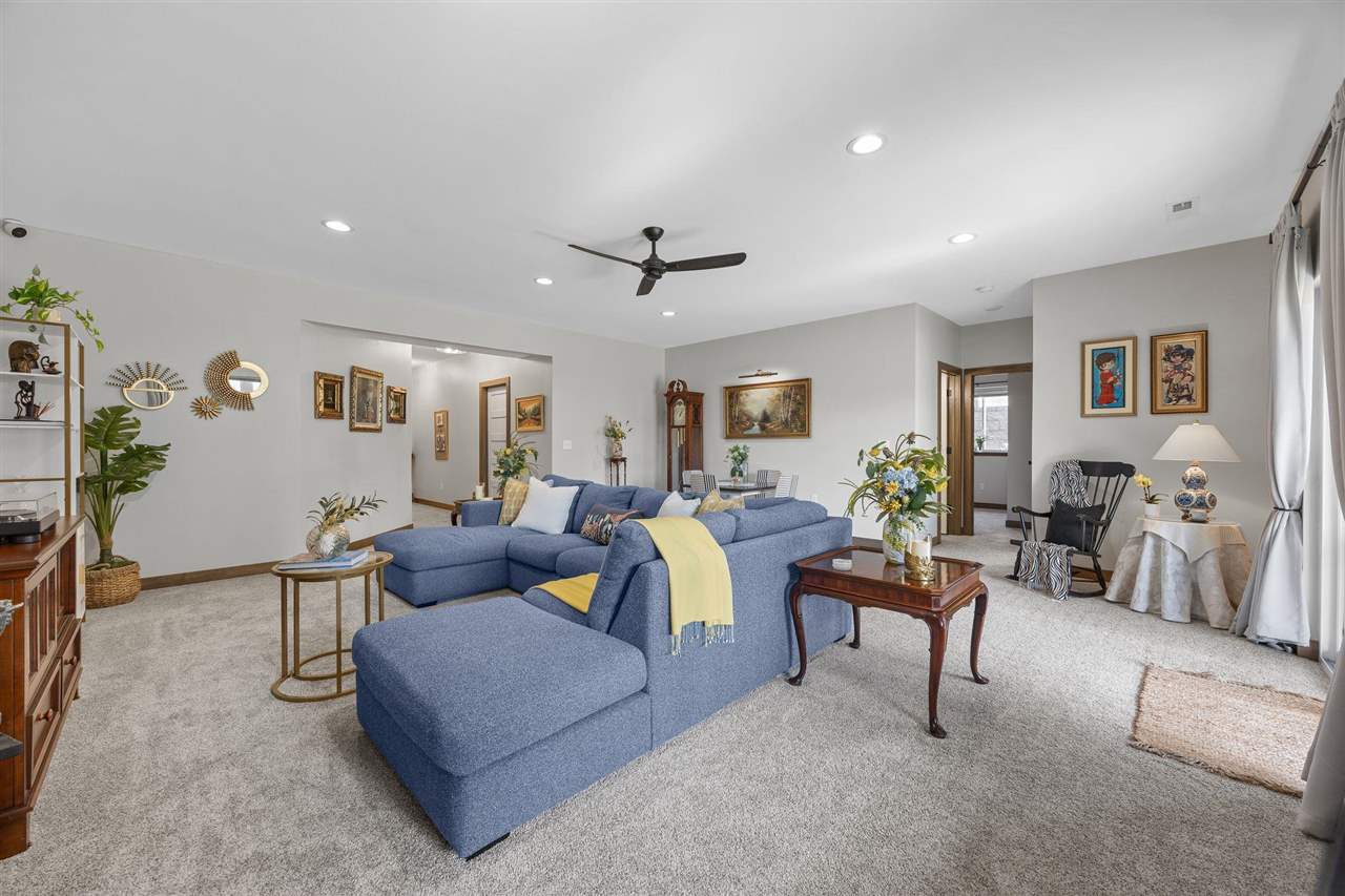 1307 High Country Pl