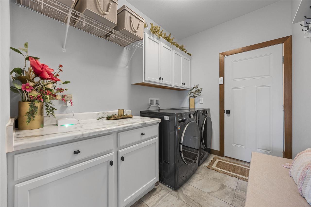 1307 High Country Pl