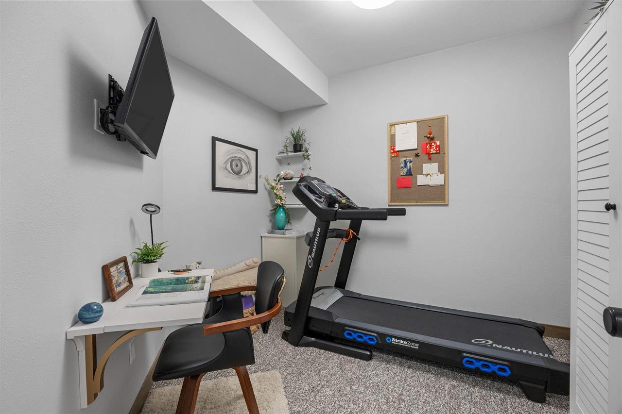 1307 High Country Pl